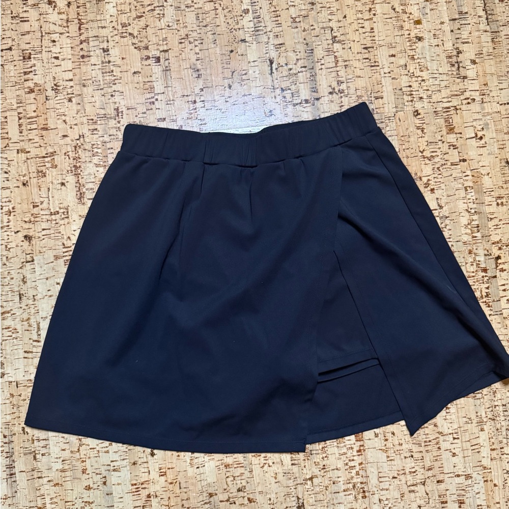 HALARA Black Skort with slit